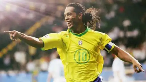 进球前的犯 进球前的犯